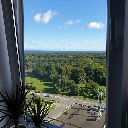 Park Regana Apartment *